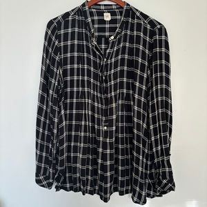 Gap Pleated-Front Swing Flannel
